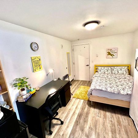 סיאטל Micro Studio Apartment 10 Minutes Walk To University Of Washington מראה חיצוני תמונה